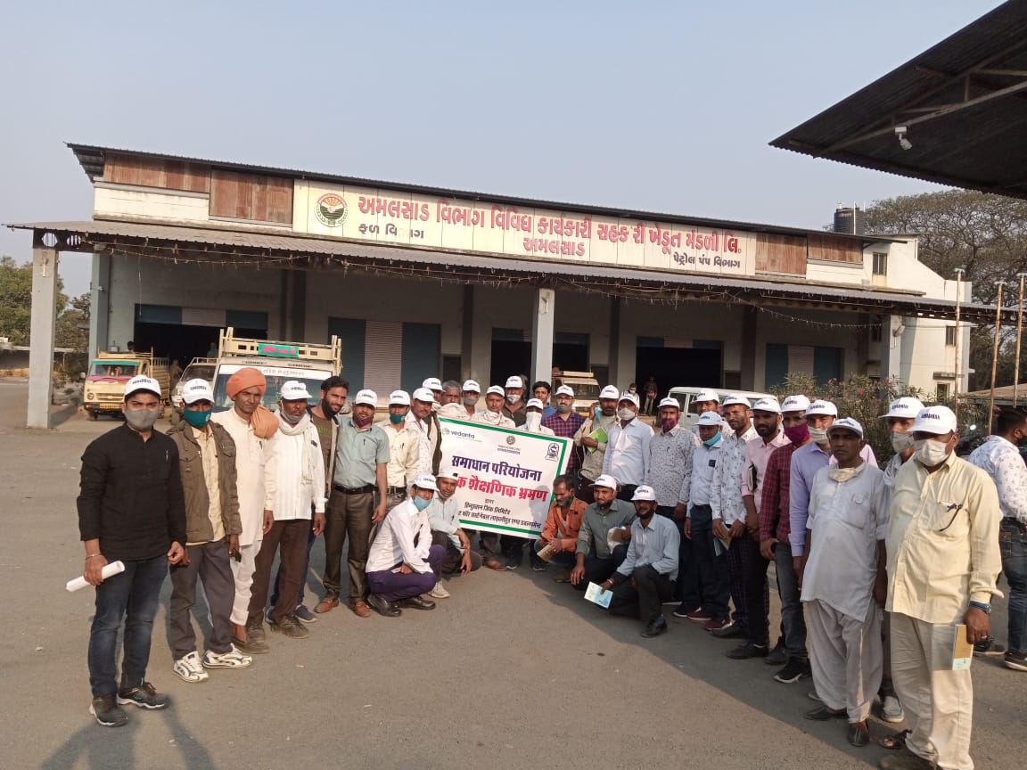 Farmers associated with Hindustan Zinc’s Samadhan Projectvisits Gujarat Farmer Producer Organizations