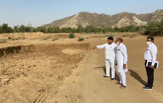 प्रभार मंत्री ने लॉ कॉलेज भवन निमार्ण को देखा