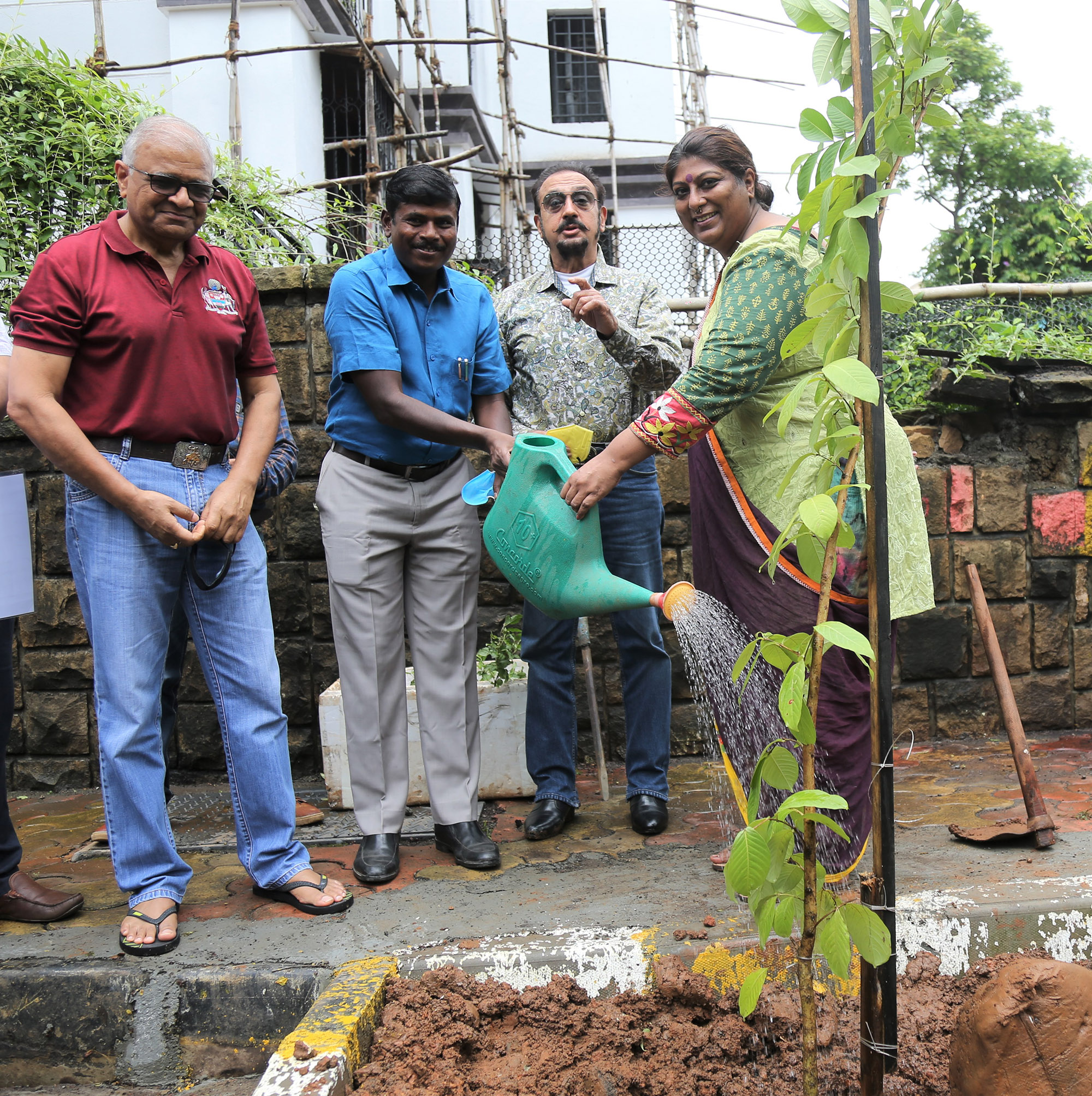 Gulshan Grover joins Vishvas Mote, Dr. Anusha Srinivasan Iyer, Vedant Gill in BMC's Be A Tree Parent MEGA Vriksha Campaign
