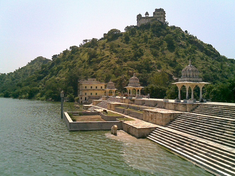 Jaisamand Lake 