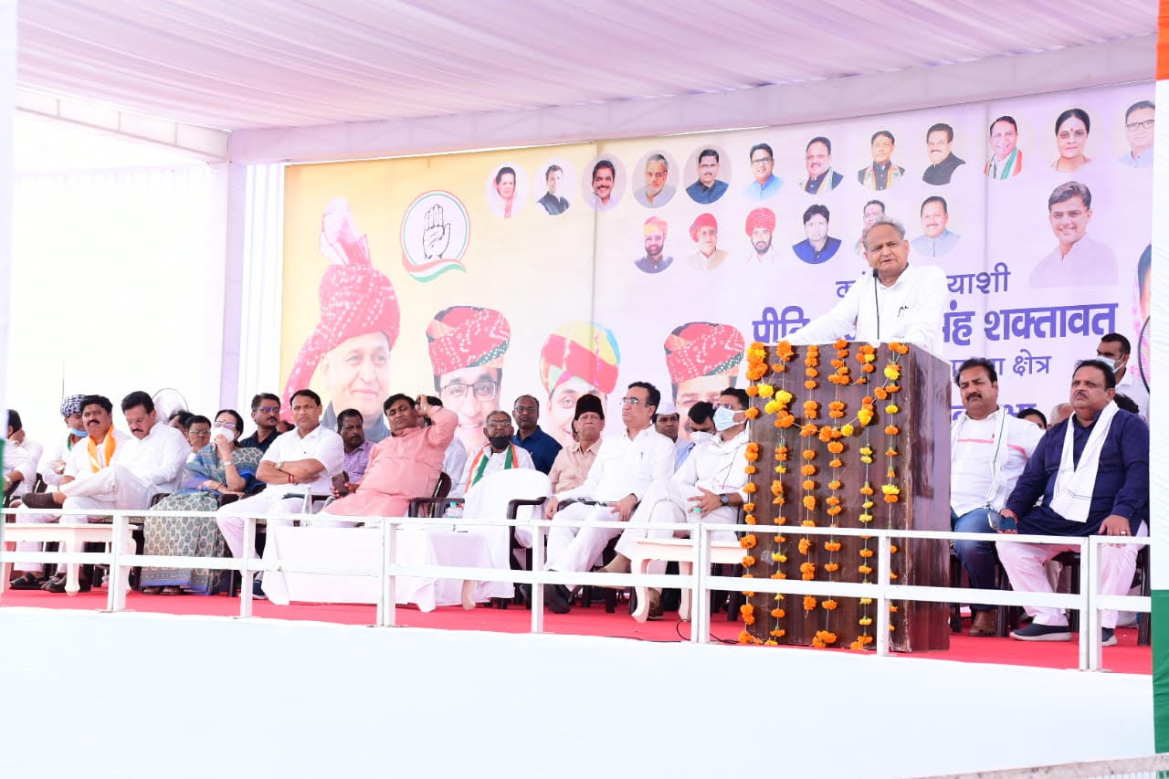 राजस्थान की सियासी राजनीति में मुख्यमंत्री   गहलोत का जादू बरकरार