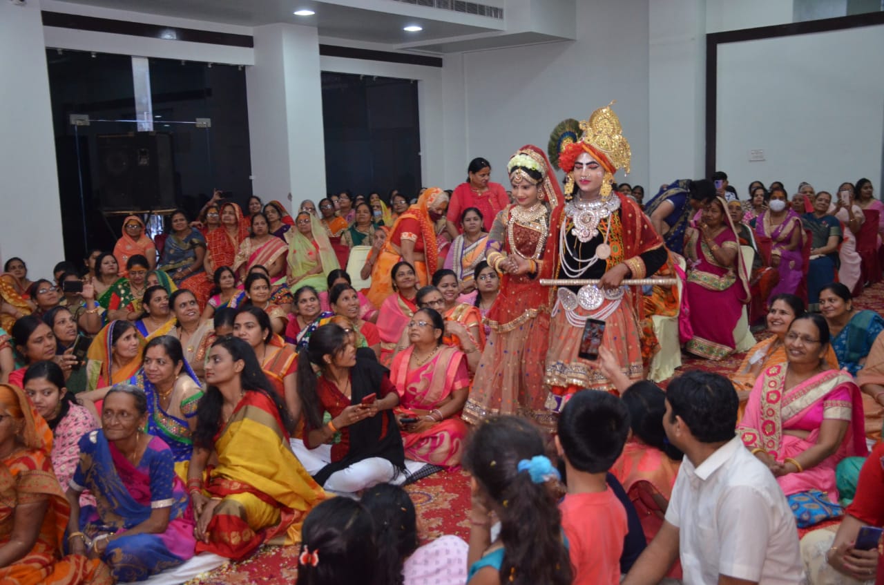 श्री कृष्ण रुक्मणी विवाह में जमकर झूमे भक्त  