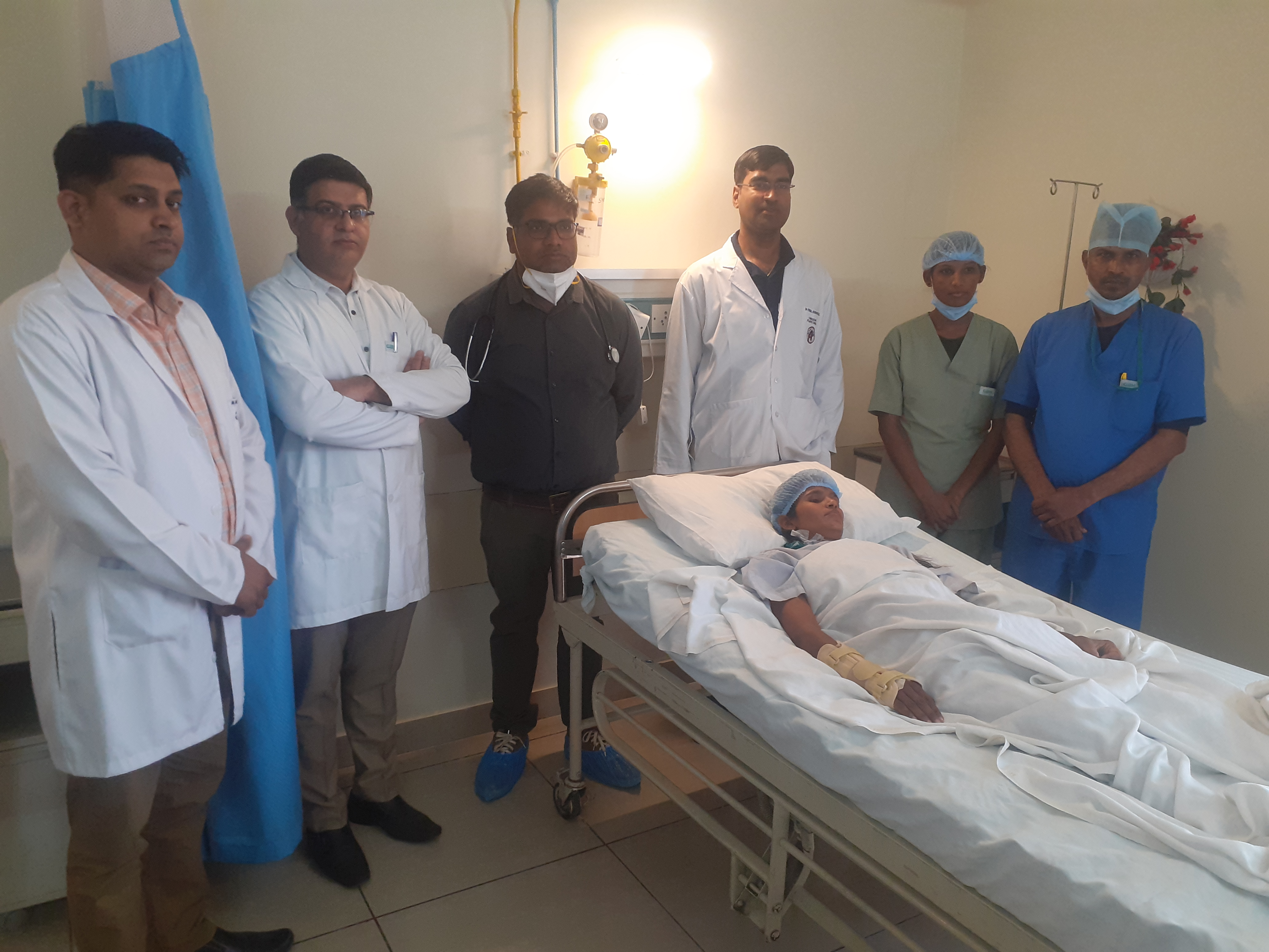 एक्सीडेंट में जख्मी युवती का टीम जीबीएच ने उपचार देकर बचाई जान