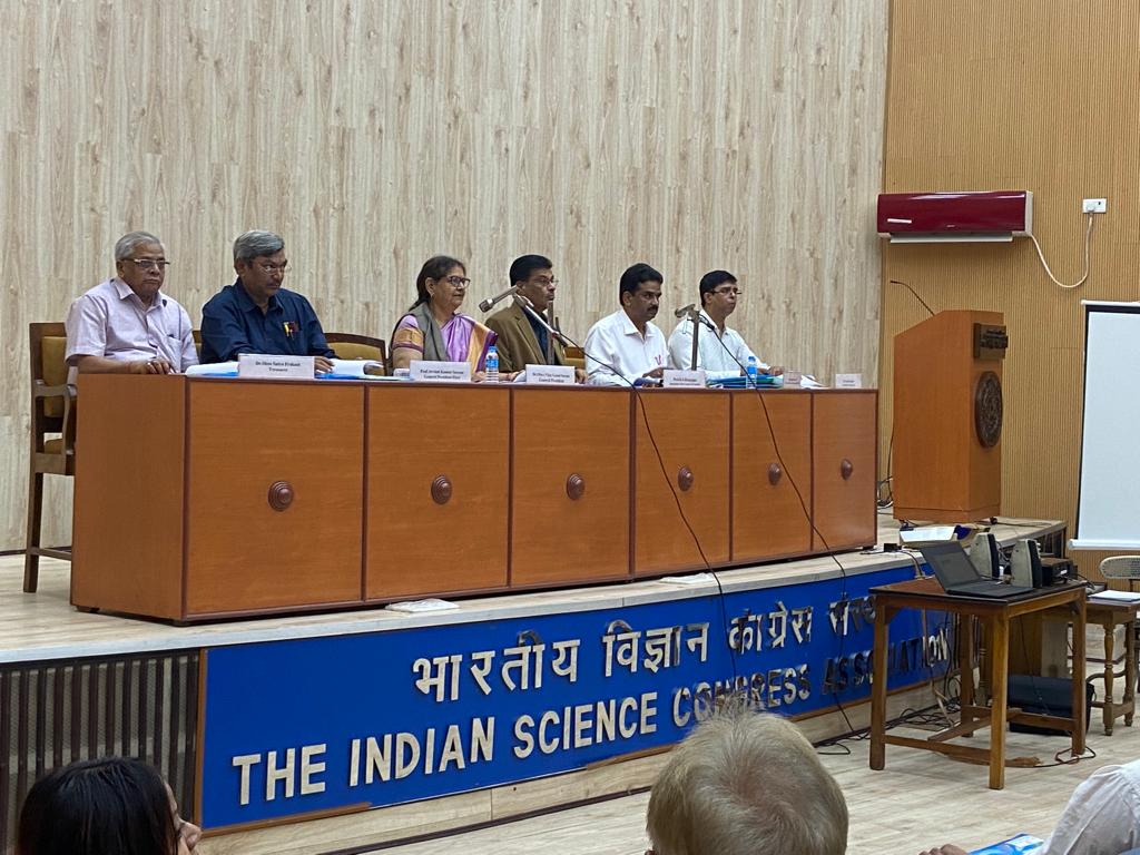 सुविवि की मेजबानी में 108 वीं भारतीय विज्ञान कांग्रेस कोलकाता मुख्यालय में सुविवि ने किया प्रस्तुतीकरण