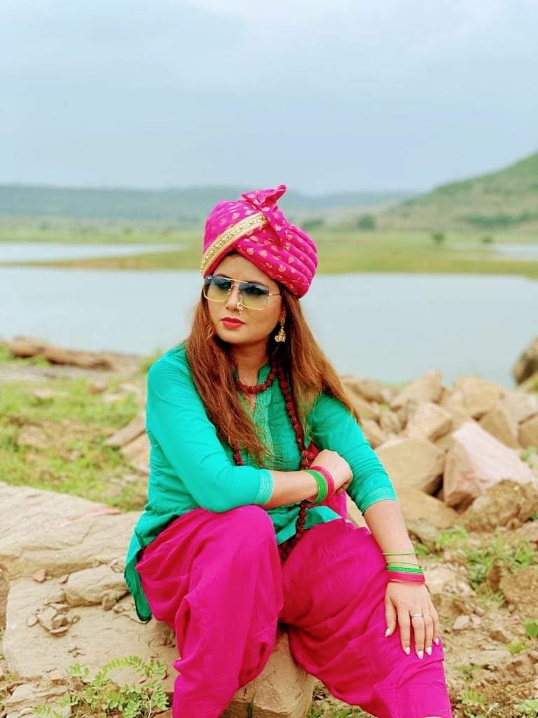  भजन 'बम भोले भंडारी' में दिखा अभिनेत्री श्यामली श्रीवास्तव का भोलेनाथ के प्रति दीवानगी