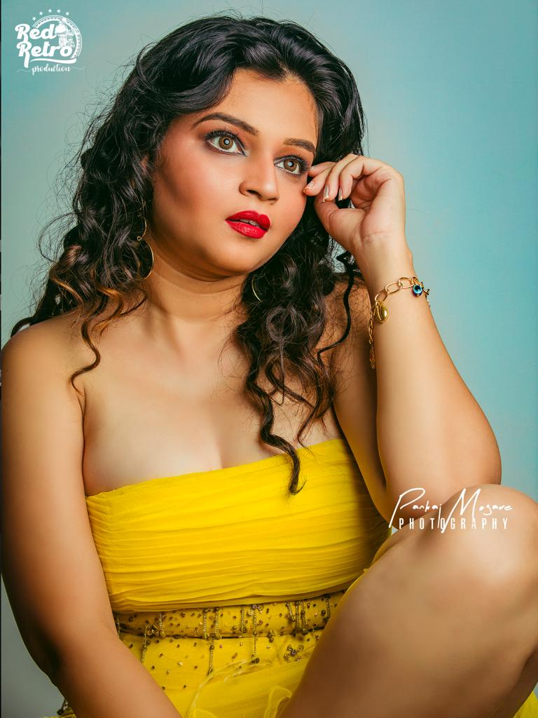 Shreya Kulkarni turned hot in her latest glamorous photoshoot.