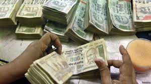 अमेरिकी मुद्रा के मुकाबले रूपया तीन पैसे की तेजी के साथ 82.44 प्रति डॉलर पर
