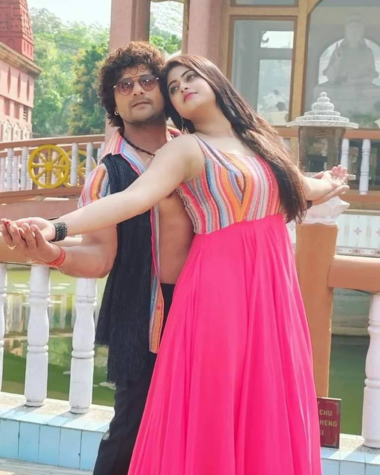 खेसारीलाल यादव की हीरोइन मेघा श्री और पूजा गांगुली पहुंची पटना फरिश्ता फिल्म के प्रमोशन में 