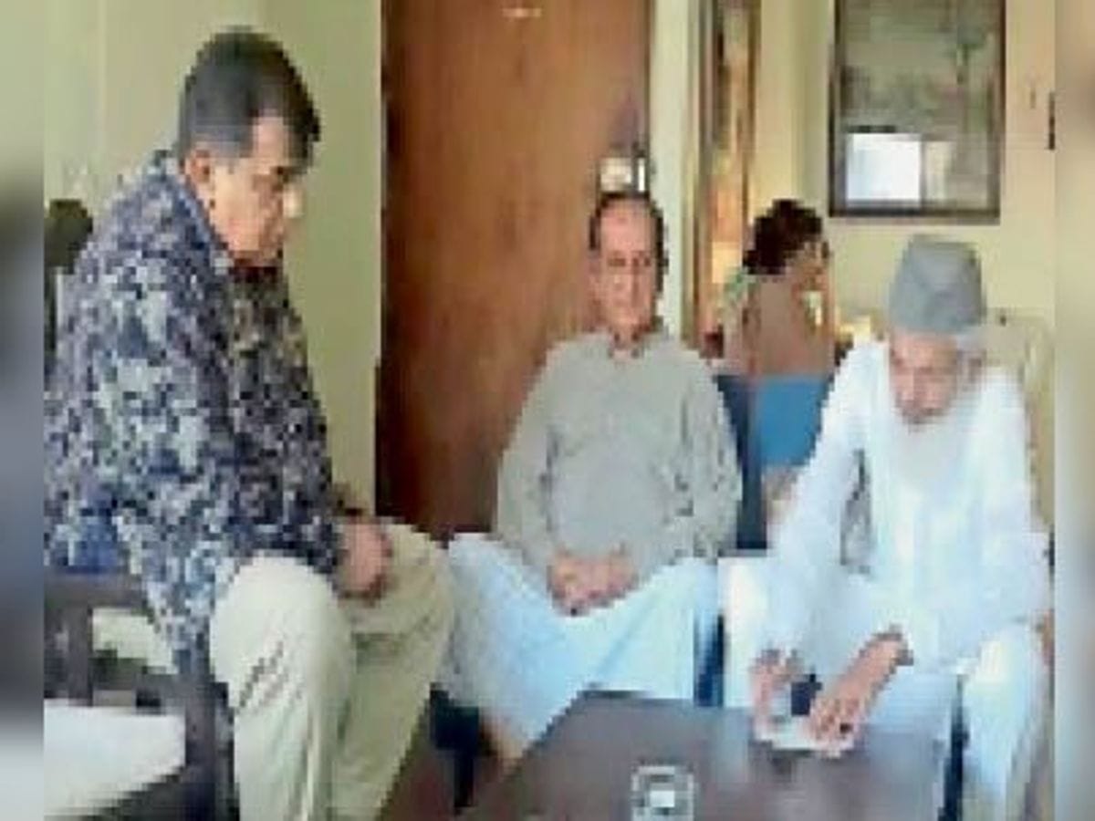 Unani medicines were effective in actor Dilip Kumar's stunning aura and longevity: Dr. Liaquat Ali Mansuri.