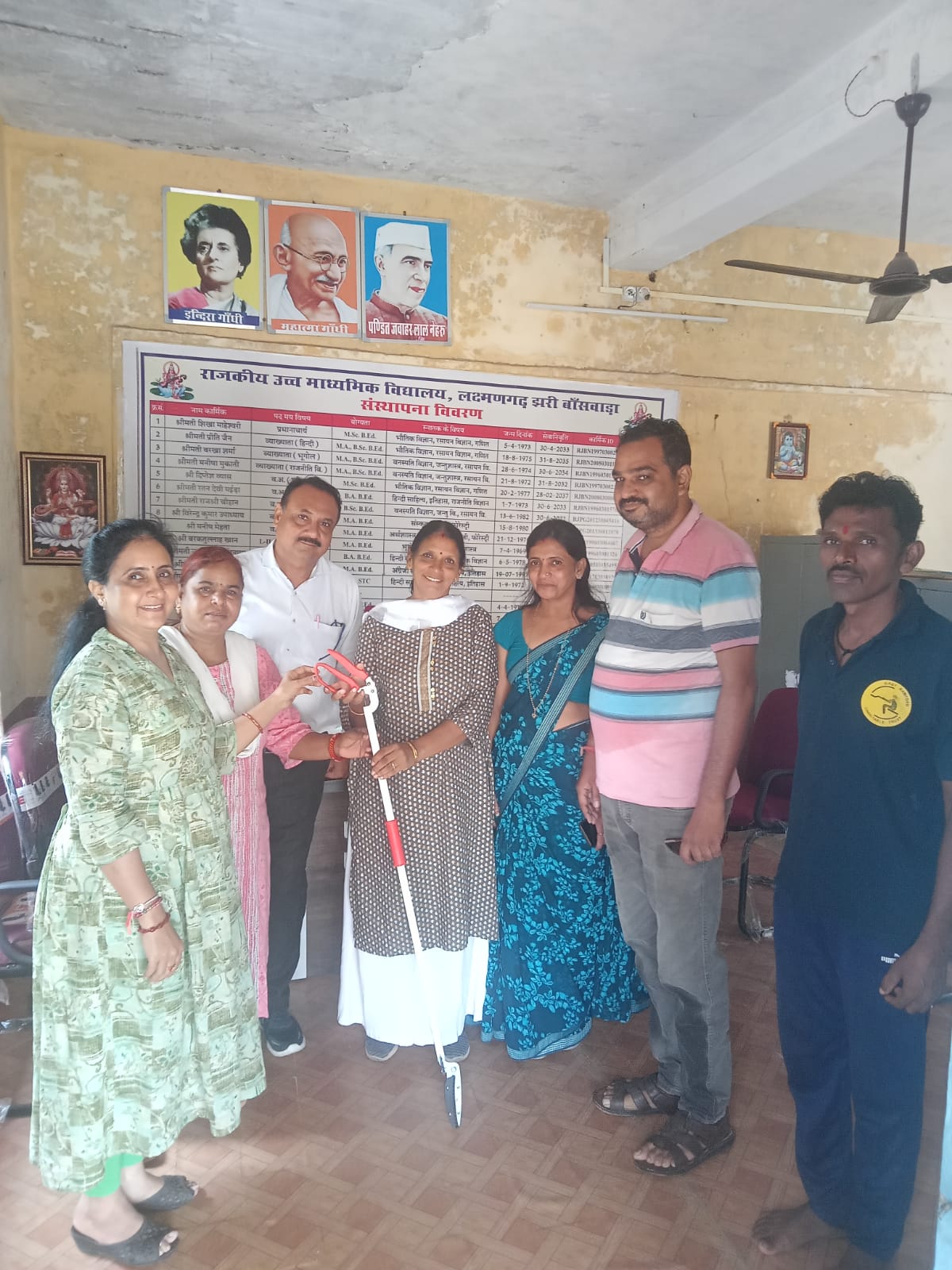 The Red Cross Society of Banswara donated a snake catcher