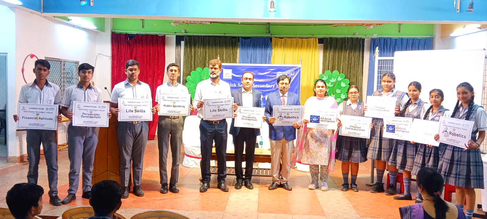 SPSU :Launches First Career Club at Alok Senior School, Udaipur