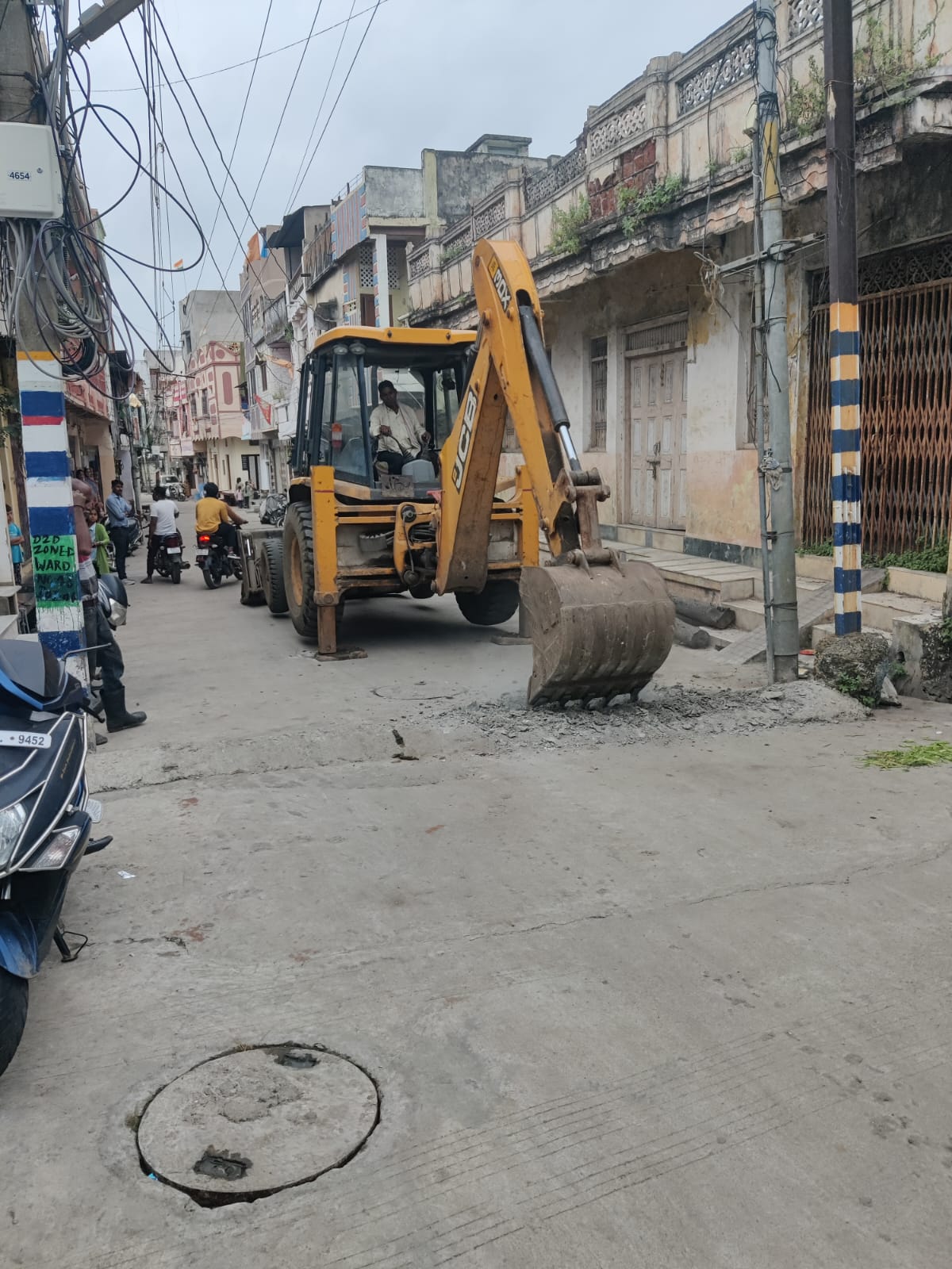 नगर परिषद् क्षेत्र में अतिक्रमण हटाओं अभियान