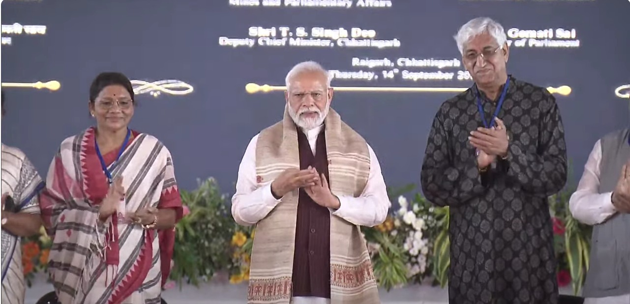 भारत ने गुलाम मानसिकता को छोड़ स्वतंत्र होने के विश्वास के साथ आगे बढ़ना शुरू कर दिया है : पीएम मोदी