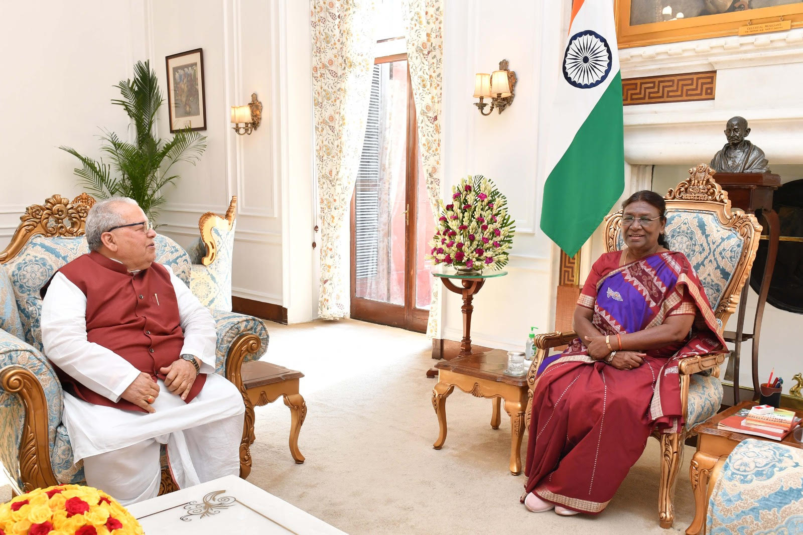Governor Mr. Kalraj Mishra met with President Mrs. Draupadi Murmu