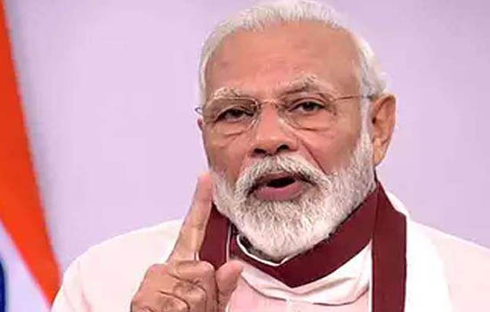 प्रधानमंत्री मोदी की नजर आधी आबादी पर