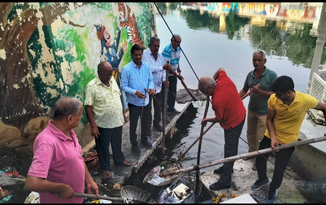 लक्खा ने अपने बेटे सँग मिलकर की गणपति बप्पा की आरती