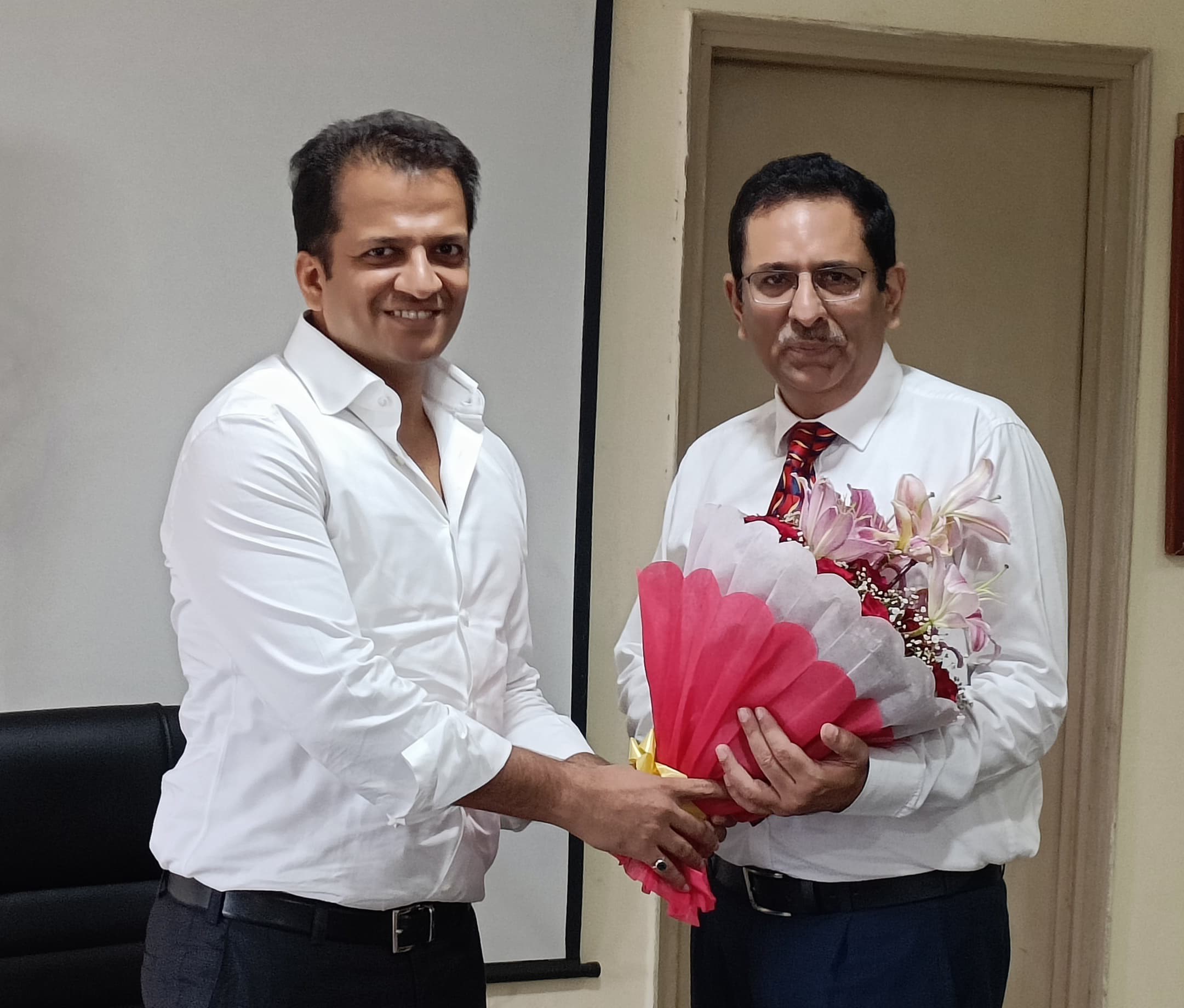 GMCH :श्री ऋषि कपूर ने चीफ ऑपरेटिंग ऑफिसर का संभाला पदभार