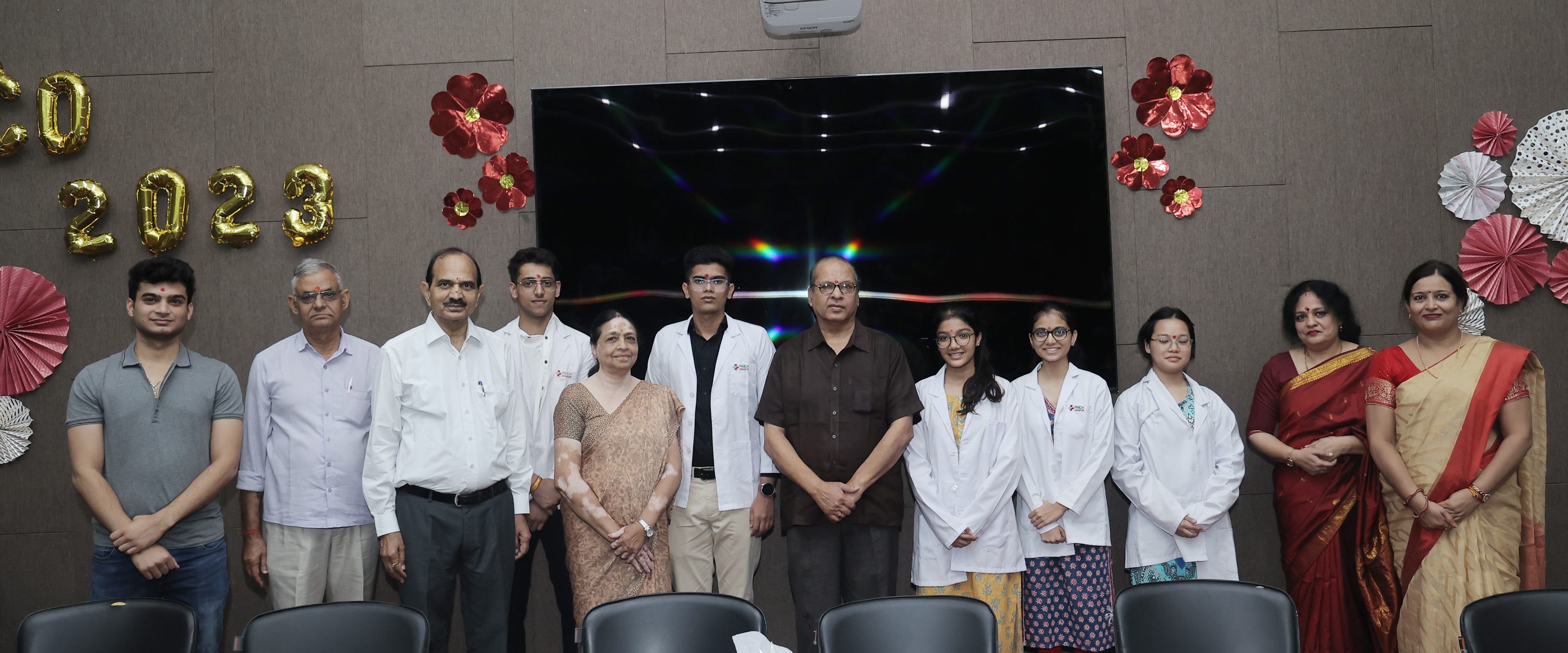 पीएमसीएच में विधार्थीयों को महर्षि चरक शपथ दिलाकर किया नए अकादमिक सत्र 2023-24 का आगाज