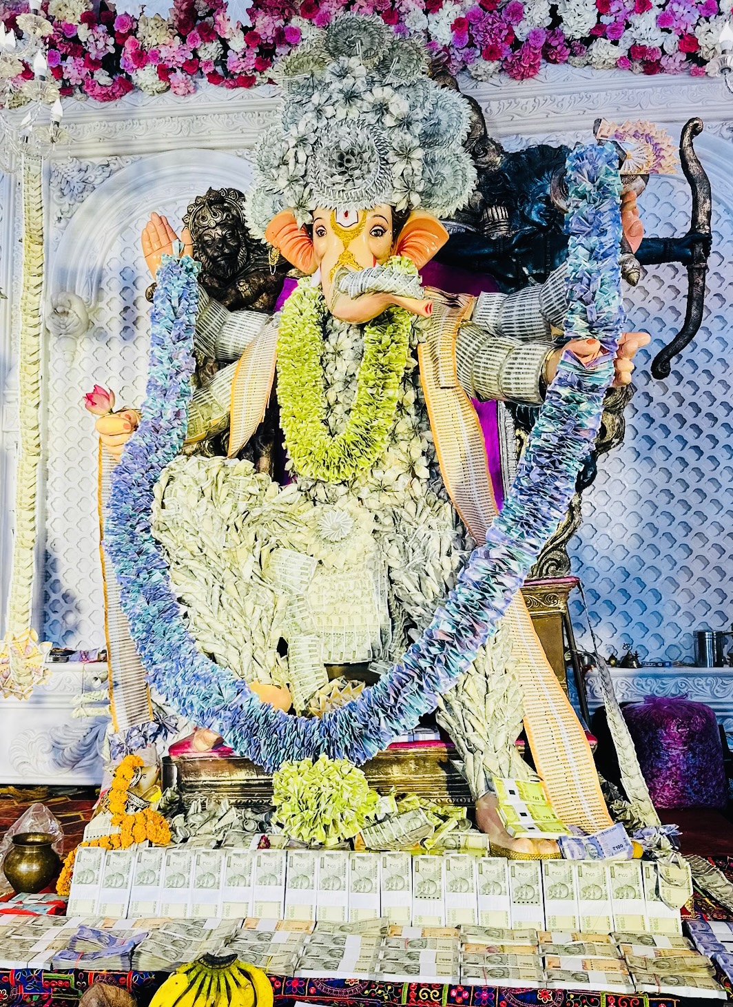 Mannat Wala Raja" Idol Receives a Donation of 44 Lakhs, 44 Thousand, 441 Rupees
