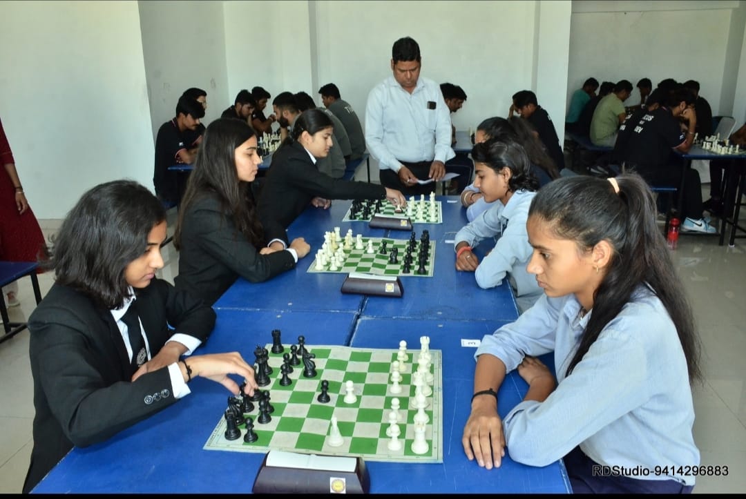 सुखाड़िया विश्वविद्यालय के अंतर महाविद्यालयी शतरंज प्रतियोगिता का आगाज