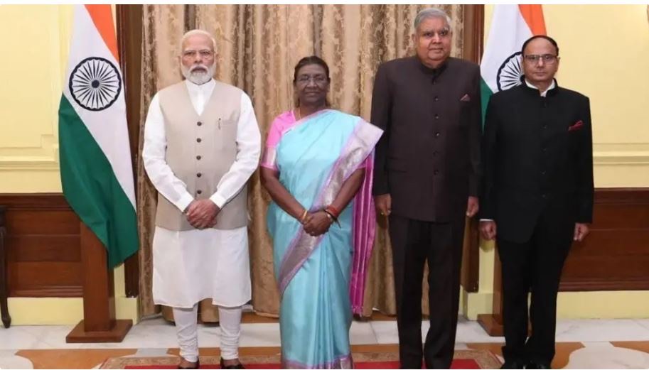 Hiralal Samariya Becomes India's First Dalit Chief Information Commissioner - Family and Village Celebrate