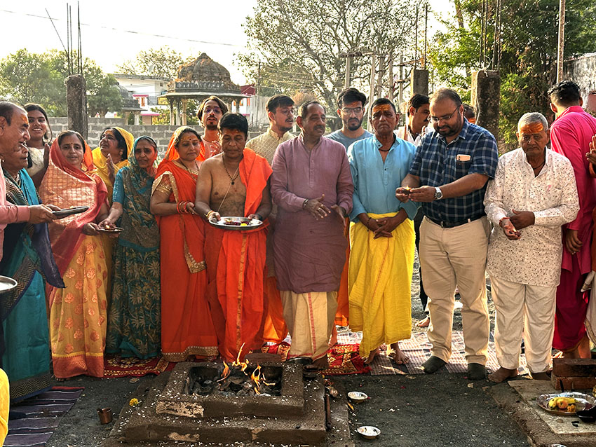 पीताम्बरा आश्रम में सिद्धलक्ष्मी-महागणपति पंचांग विधान अनुष्ठान
