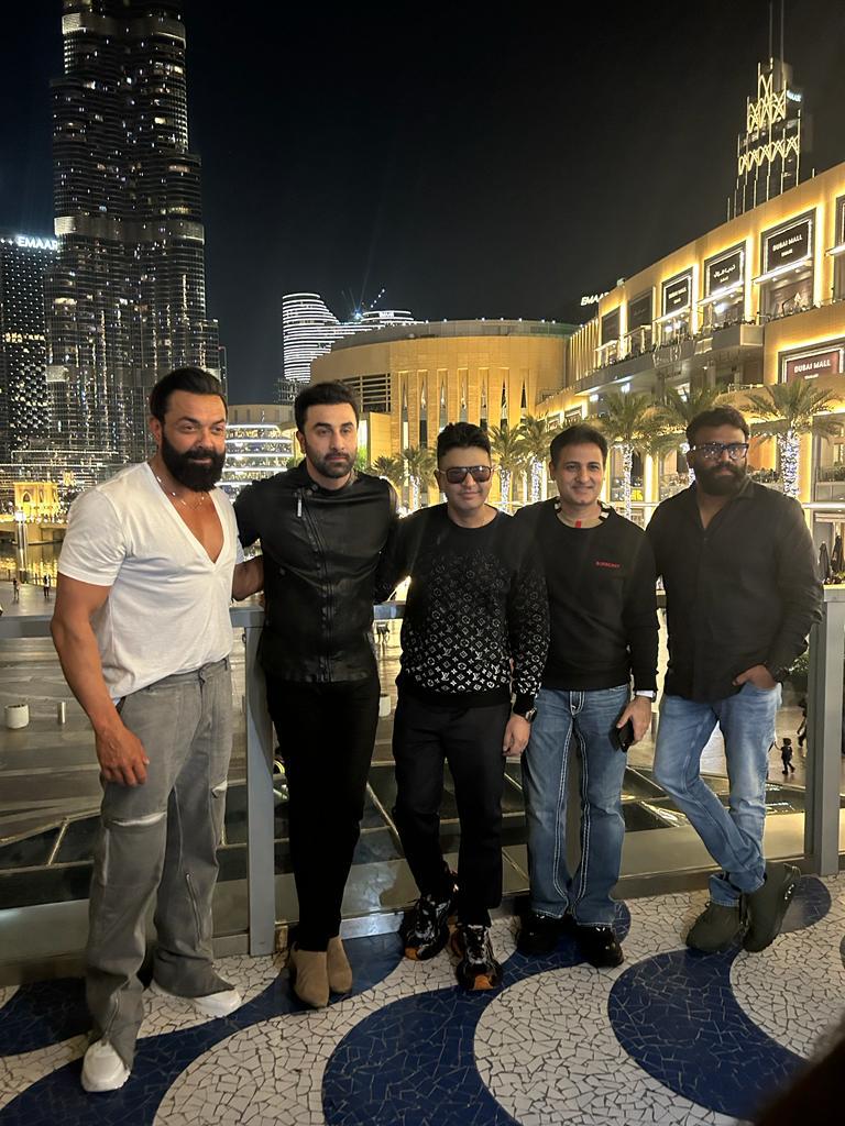 "Film 'Animal' Creates Buzz with Special Cut Projection on Burj Khalifa!
