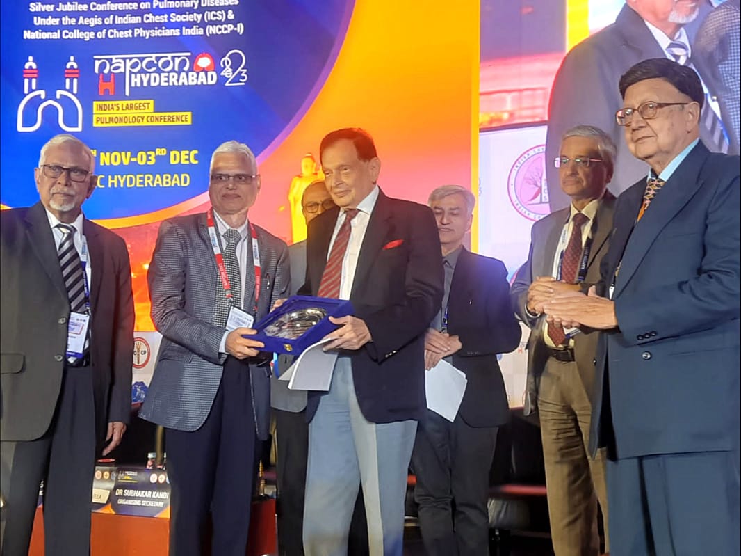 डॉ. एस. के. लुहाड़िया नेशनल कॉलेज ऑफ चेस्ट फिजिशियन सोसाइटी द्वारा लाइफटाइम अचीवमेंट अवार्ड से सम्मानित