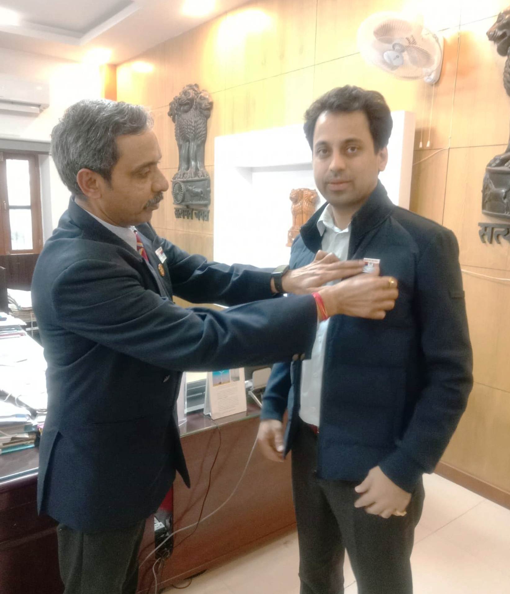  Collector-SP Honored with Flag Stickers