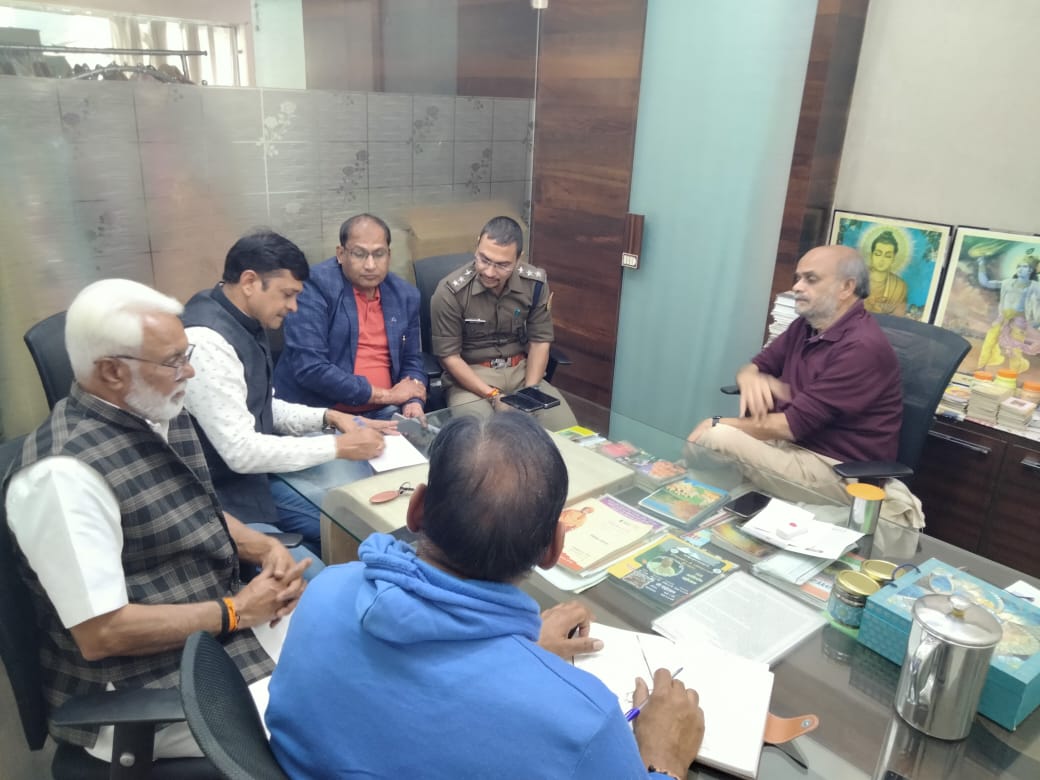Rajasthan MLA Ashok Kothari Discusses Traffic Management with Police Officials