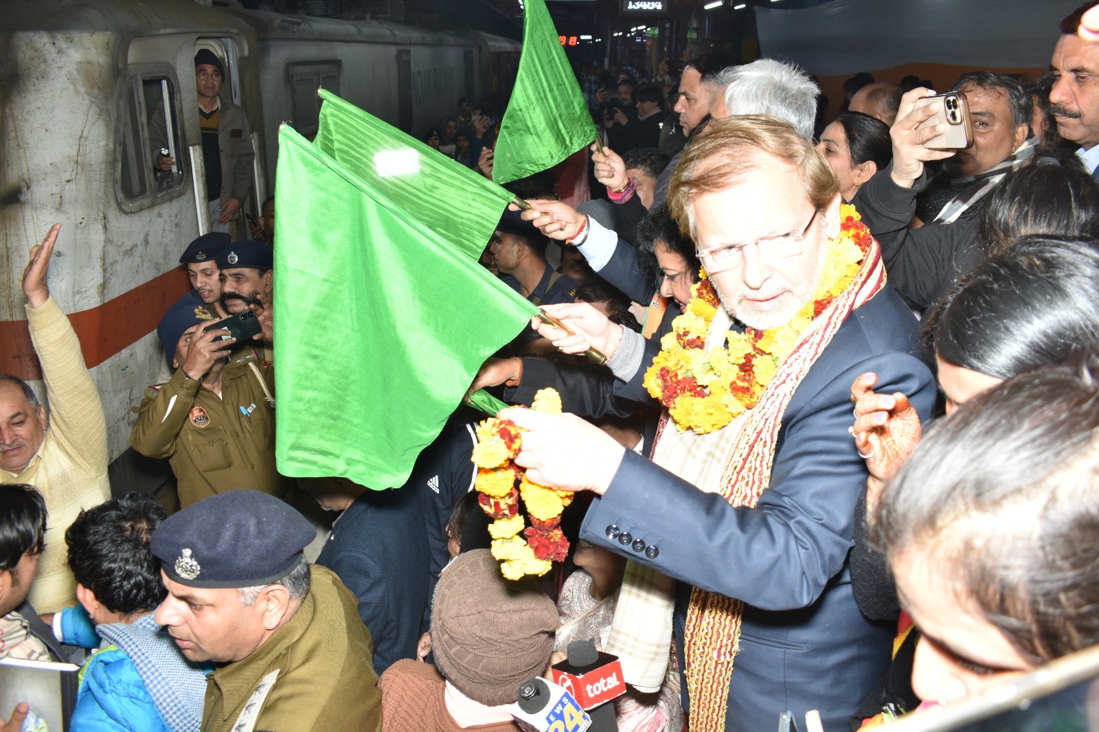 Farkka Express Connecting Ayodhya Commences from Bathinda