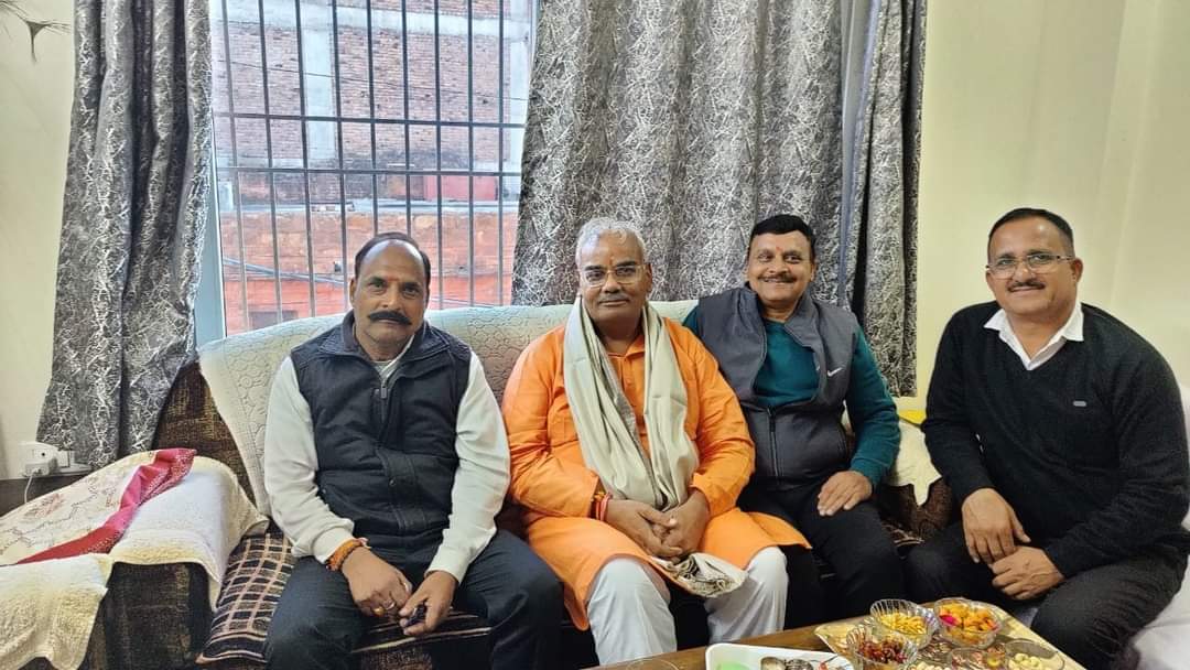 Bar Association President, Manoj Puri, Meets Education Minister