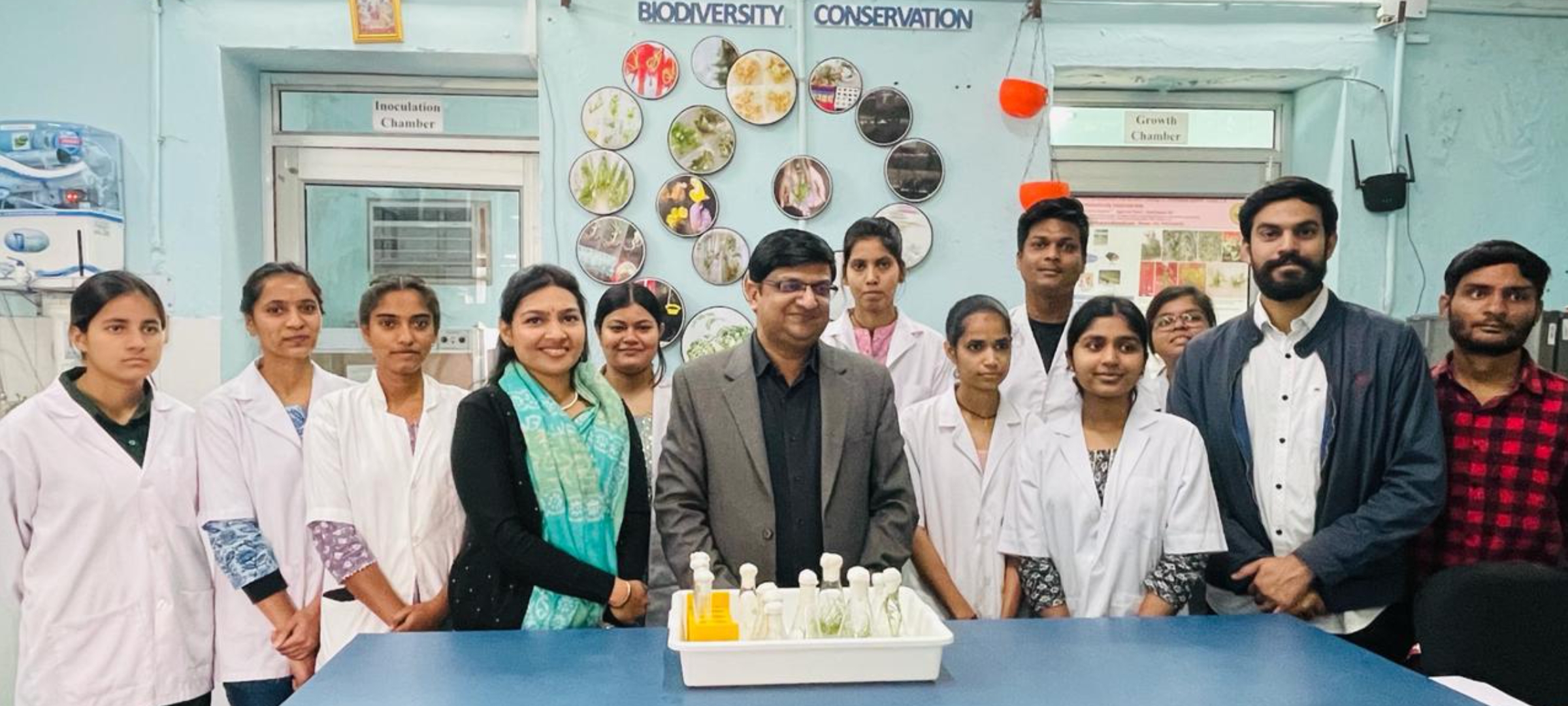 भूपाल नोबल्स विश्वविद्यालय के जैव प्रौद्योगिकी विभाग के विद्यार्थियों ने किया पादप उत्तक संवर्धन प्रायोगशाला का भ्रमण