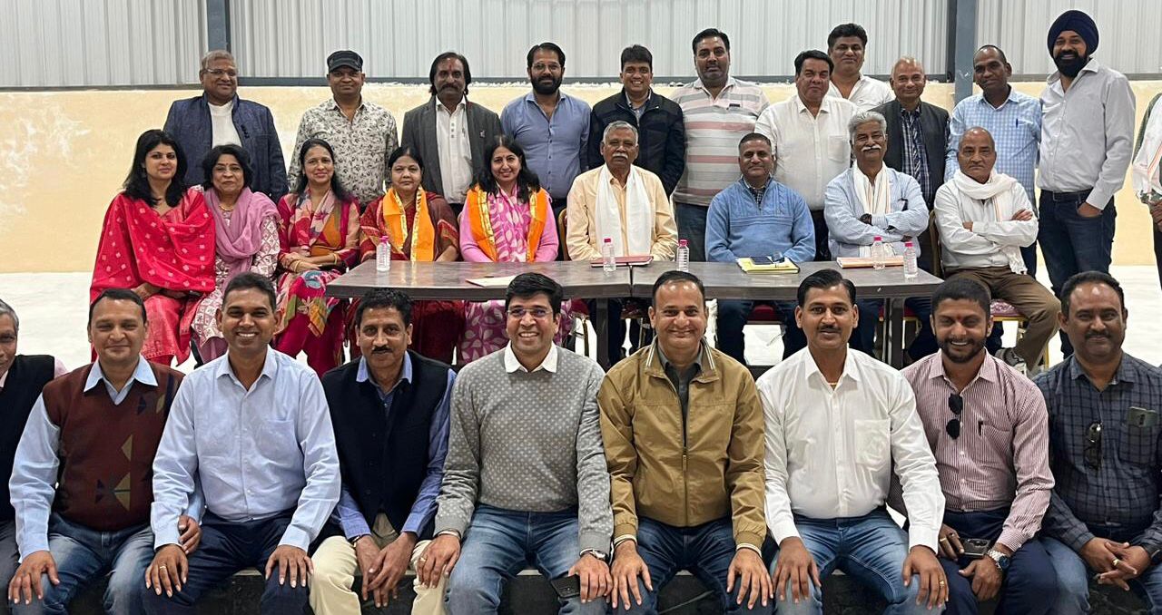 Lauds for Yogendra Sharma, Member of National Labor Commission, by Laghu Udyog Bharati
