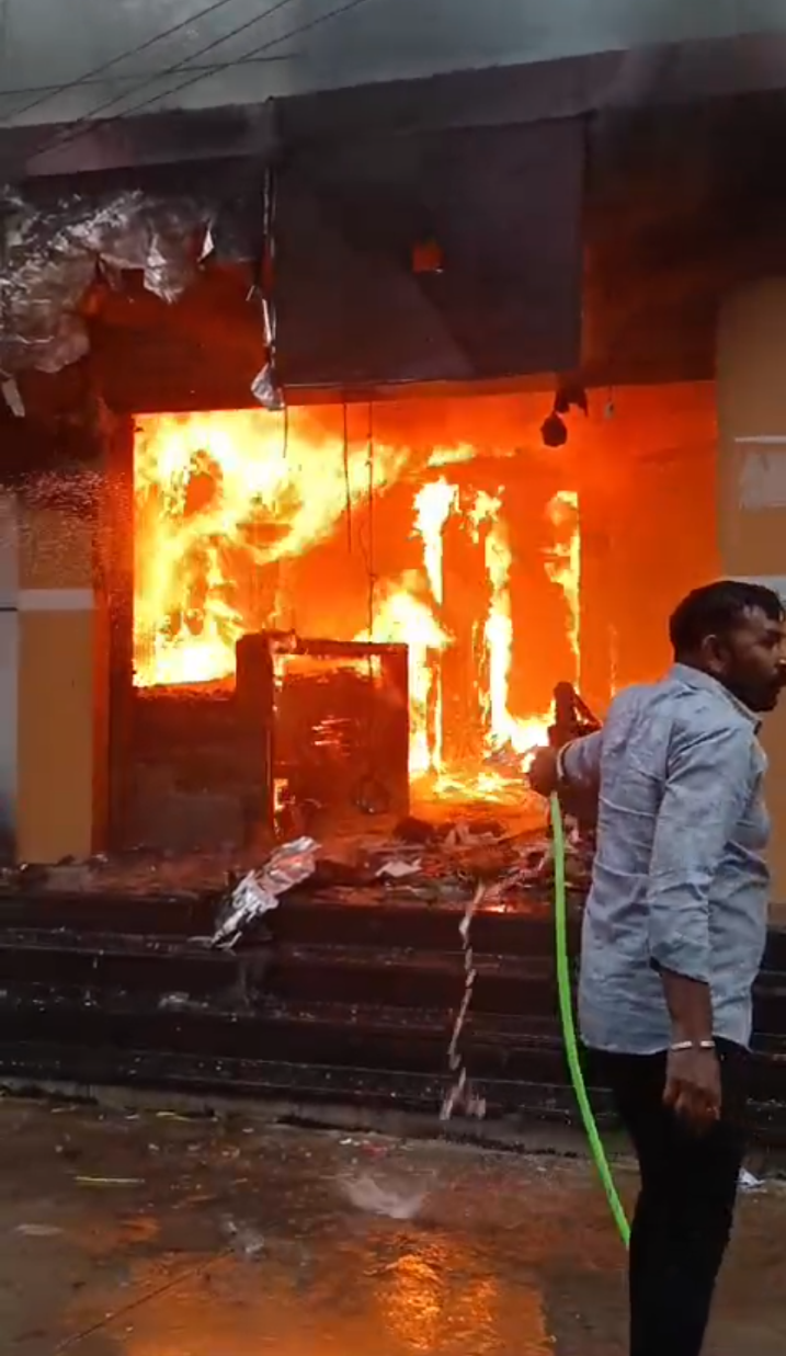 Fire Breaks Out in Kota Coaching Hostel, Half a Dozen Children Jump from Second-Third Floor
