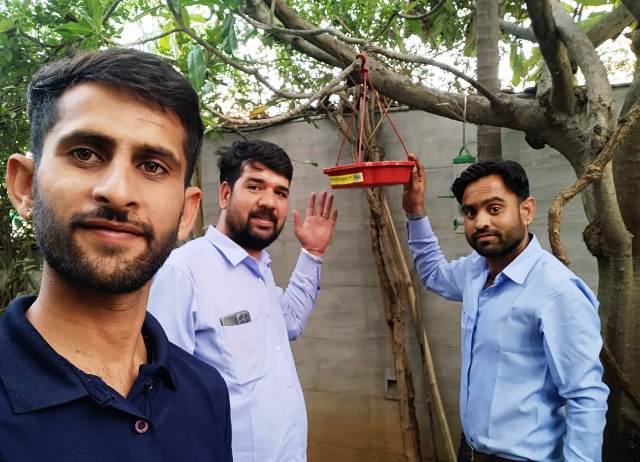 सुभाषपुरा स्कूल व मोरवानिया गांव में बांधे परिंडे : राजस्थान समाज सेवा संस्थान का सेवा अभियान