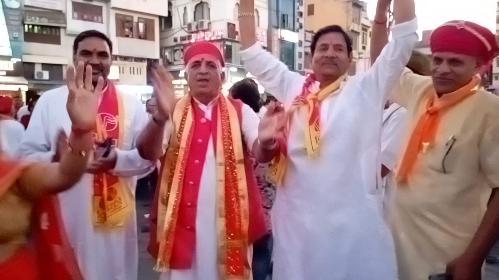 भगवान इंद्र ने किया भगवान परशुराम का जलाभिषेक