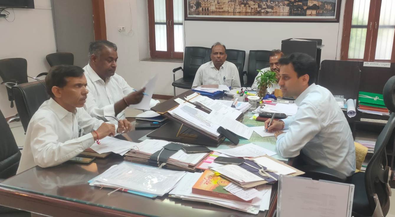 Strict Action to be Taken if Electricity and Water Supply Maintained Properly, Phone Switched Off: District Collector
