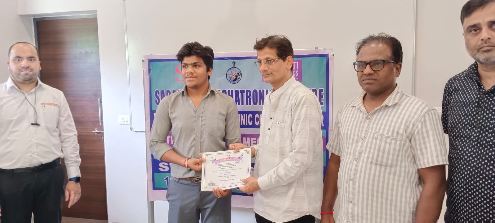 सरस्वती मेकेट्रोनिक्स सेंटर में   ओरिएंटेशन प्रशिक्षण का समापन 