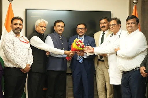 Dr. Anand Paliwal Commended at NIMS University: Advocating for Quality Legal Education and Socio-Economic Justice"