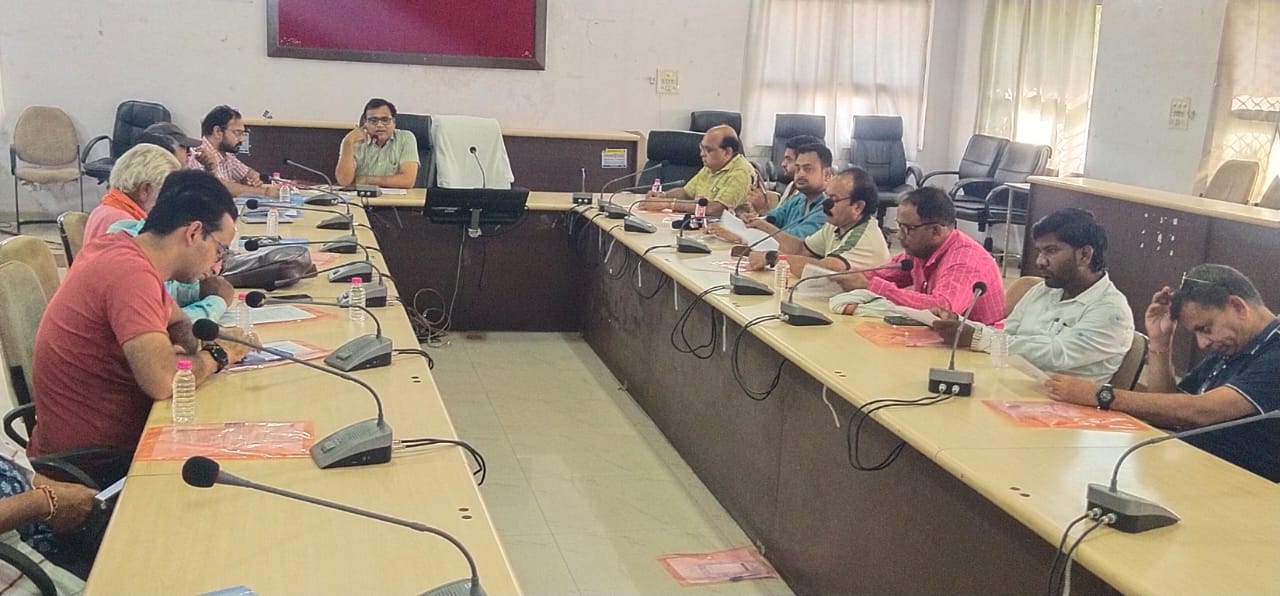 Meeting Held with Media Personnel Regarding Vote Counting