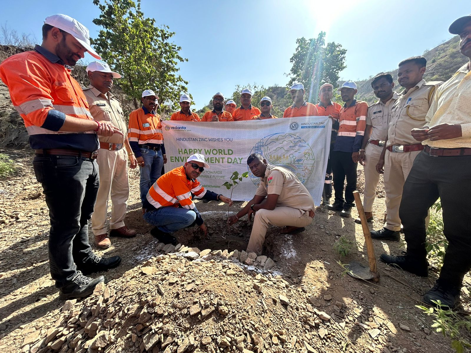 सघन वृक्षारोपण, स्वच्छ एवं संरक्षित पर्यावरण के संकल्प के साथ हिन्दुस्तान जिंक में विश्व पर्यावरण दिवस का आयोजन