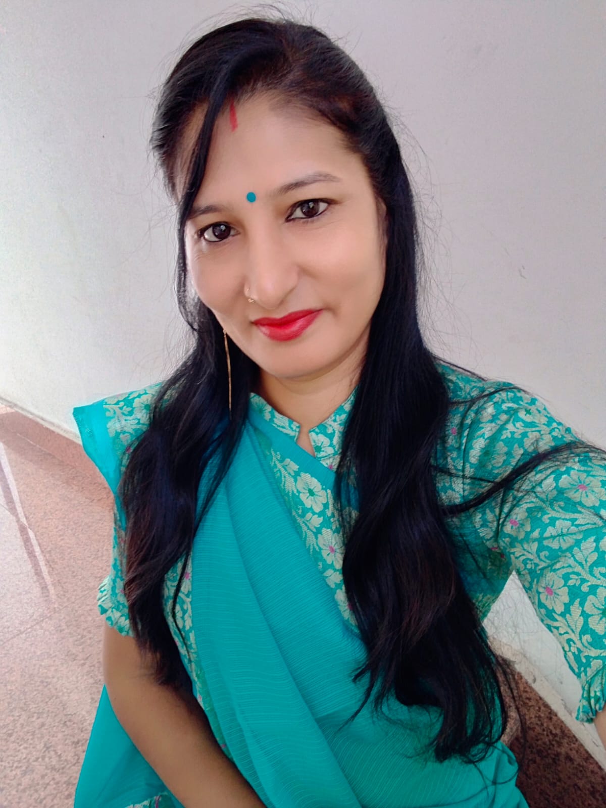 ससुराल से मायके आई लड़कियां 