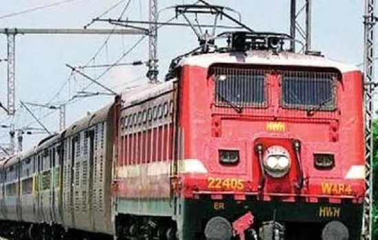 रेलवे के बारे में गुमराह किया जा रहा है, तथ्यों को बिना जांचे-परखे सोशल मीडिया में दी जा रही है गलत जानकारी