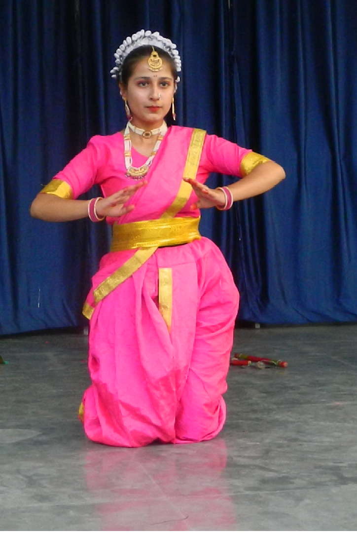 ### Udaipur's Young Dancer Ashlesha Awarded National Prize*