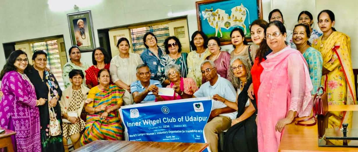इनरव्हील क्लब ने जन्माष्टमी के पावन पर्व पर गौशाला में भेंट किया 75000 का चैक