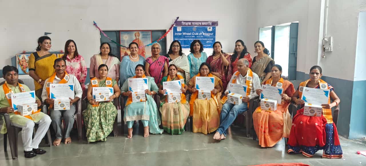 नरव्हील क्लब उदयपुर ने शिक्षक दिवस पर किया 9 शिक्षकों का सम्मान