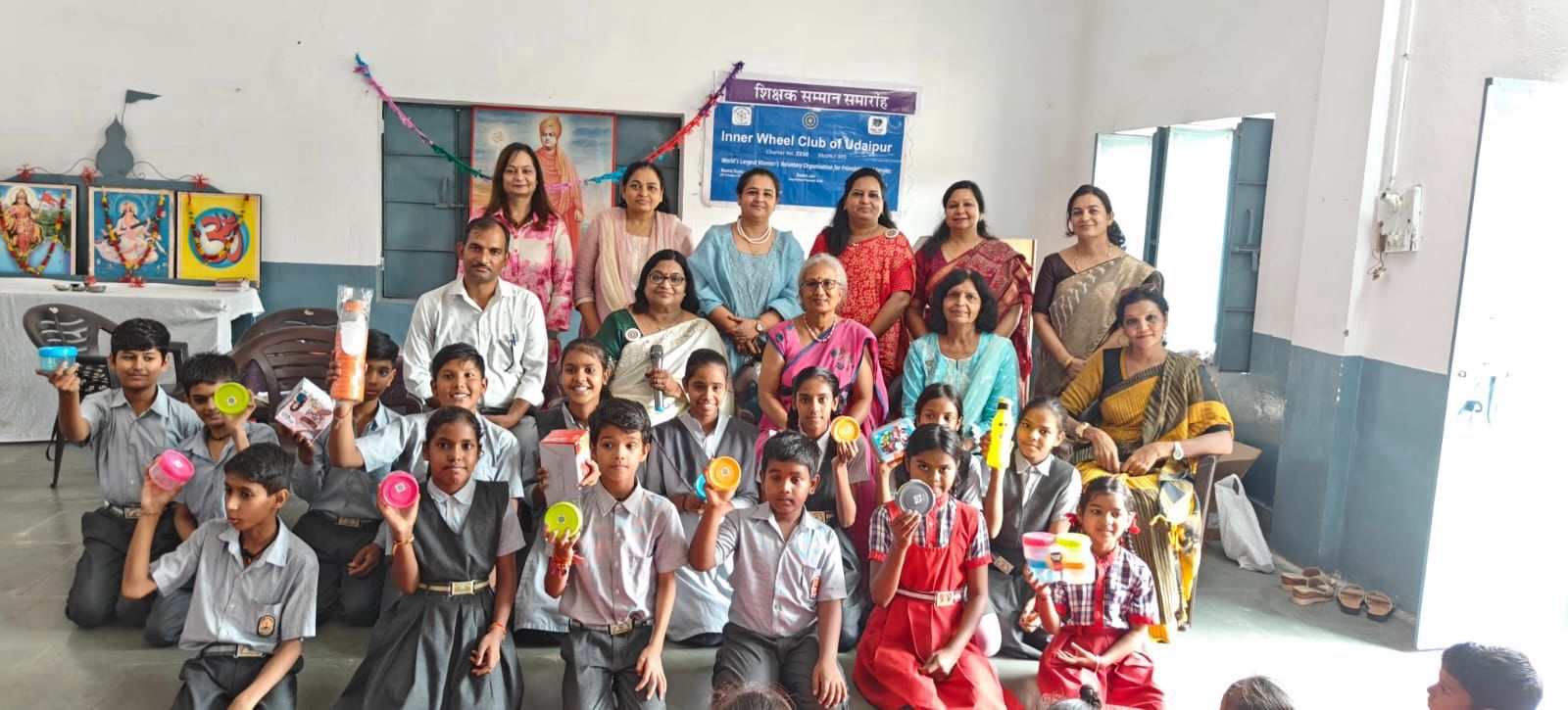 इनरव्हील क्लब उदयपुर द्वारा हिन्दी दिवस स्वरचित काव्यपाठ कार्यक्रम आयोजित