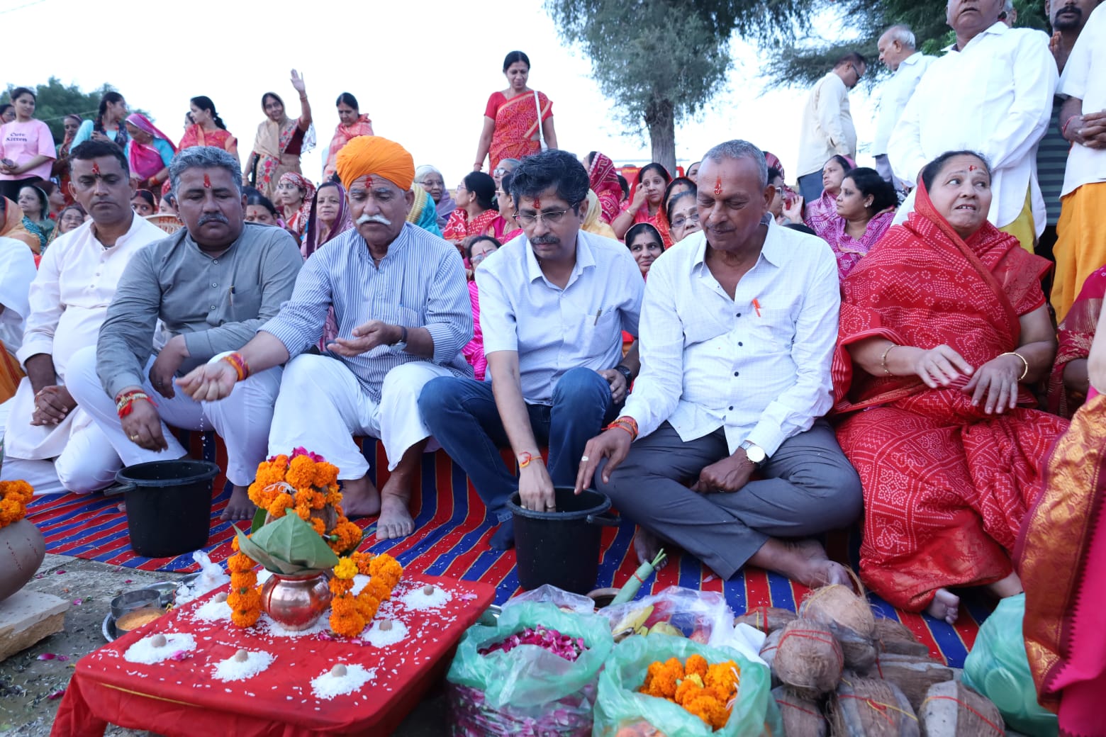 जैसलमेर शहर के पवित्र गड़सीसर सरोवर पर हुआ जल महोत्सव का आयोजन
