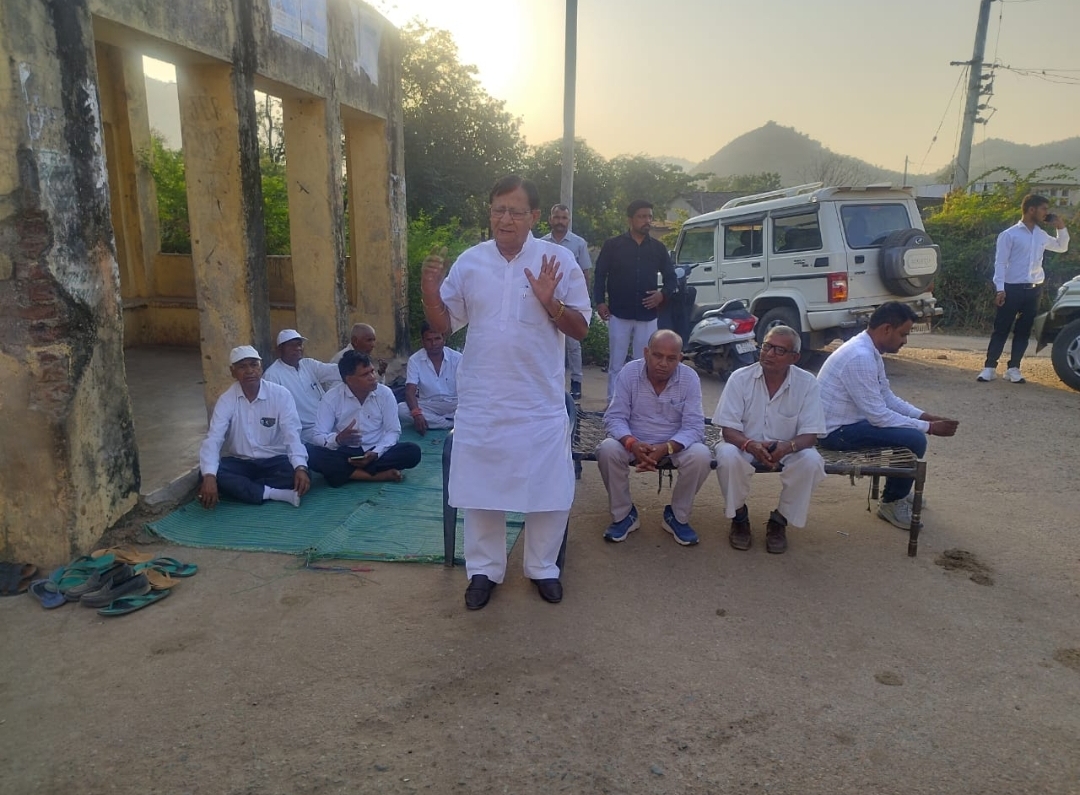 खेरवाड़ा विधायक डॉ परमार ने सलूंबर उपचुनाव में जनसमर्क कर सघन दौरा किया